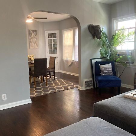 Cozy, Upstairs Apartment Pets Welcome With Fee Family Friendly Close To Everything Кливланд Екстериор снимка